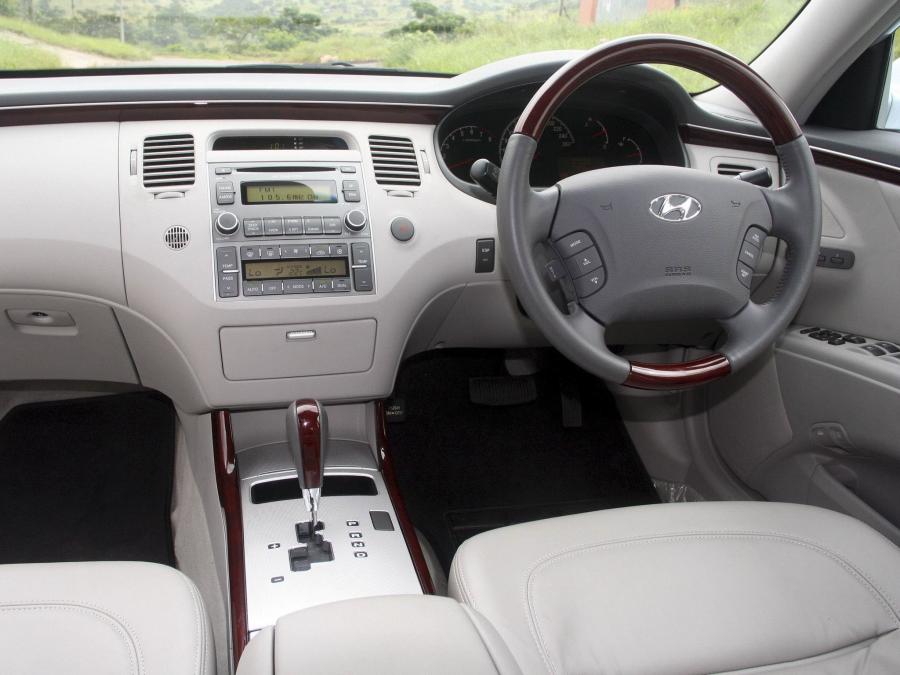  Hyundai Azera 2006 года  (ZA) (фото 9 из 16)